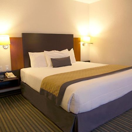 Casa Grande Chihuahua Hotel Exterior photo A typical room at the hotel