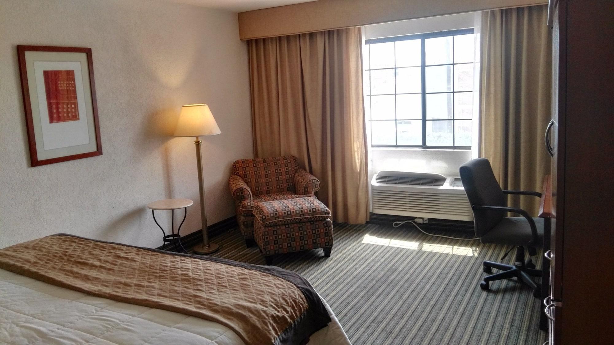 Casa Grande Chihuahua Hotel Exterior photo A typical room at the Best Western Premier Executive Residency