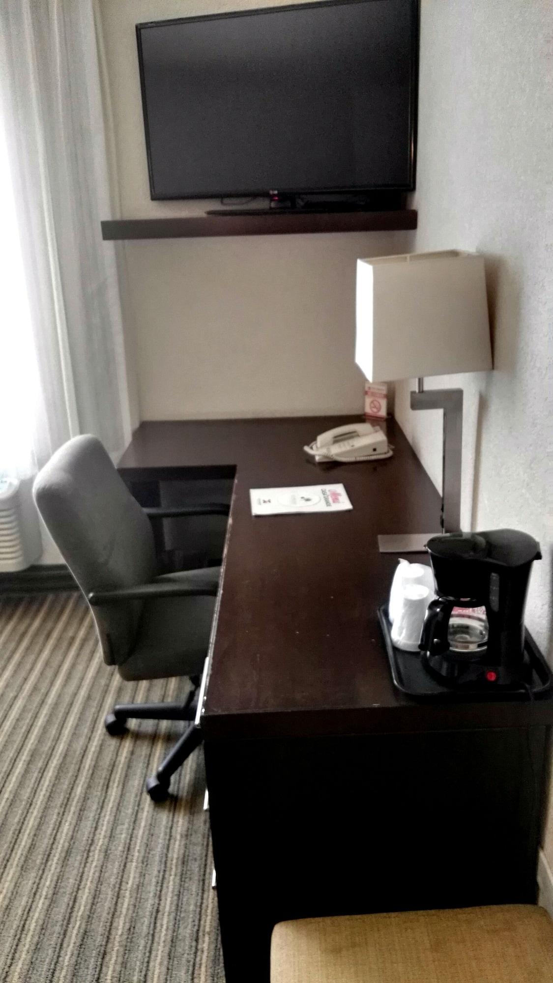Casa Grande Chihuahua Hotel Exterior photo A Keurig coffee maker in a hotel room