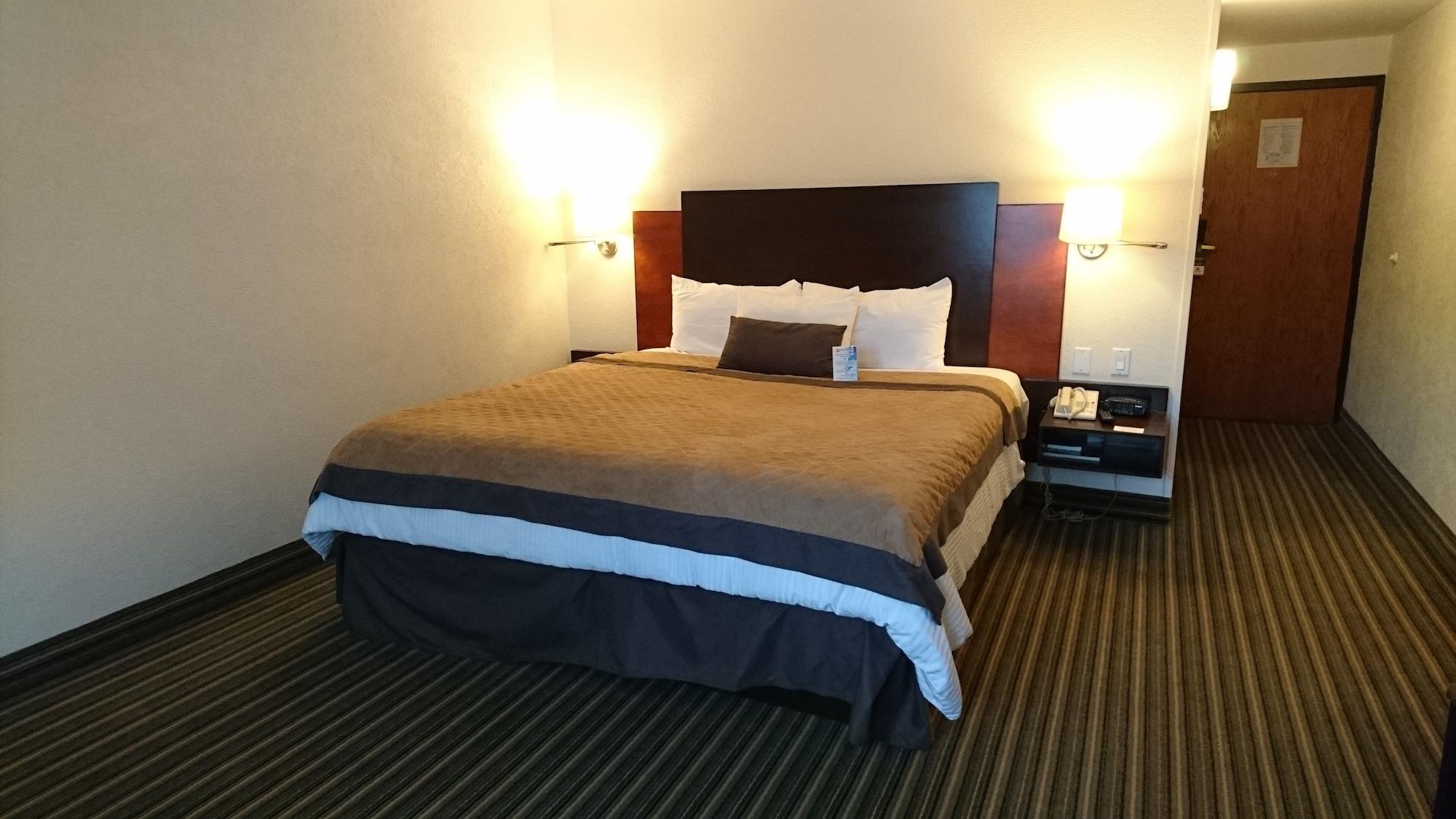Casa Grande Chihuahua Hotel Exterior photo A typical room at the Best Western Premier Executive Residency