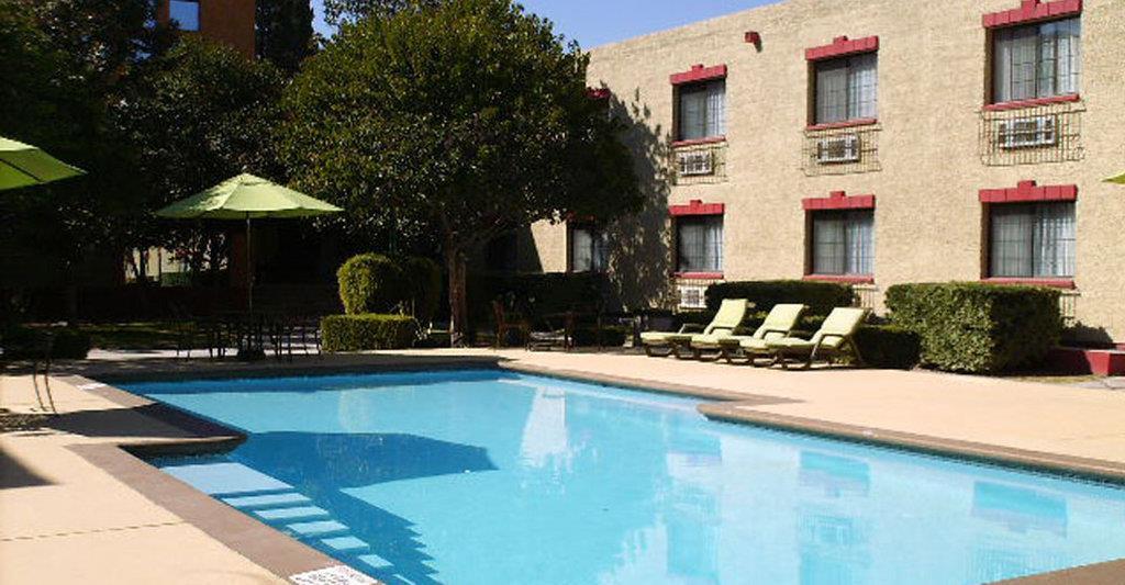 Casa Grande Chihuahua Hotel Facilities photo The pool at the Hotel Maya