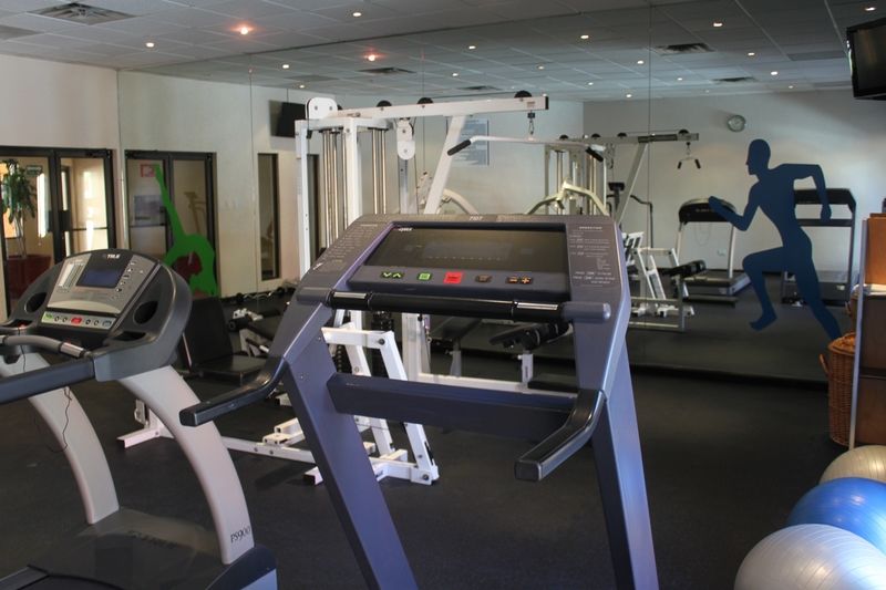 Casa Grande Chihuahua Hotel Exterior photo A treadmill