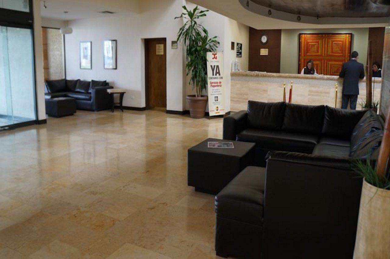 Casa Grande Chihuahua Hotel Exterior photo Lobby
